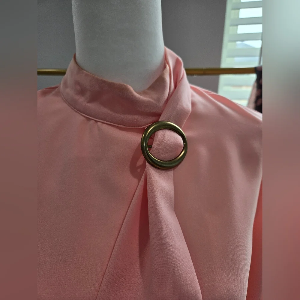 Top - Picture 2 of 4